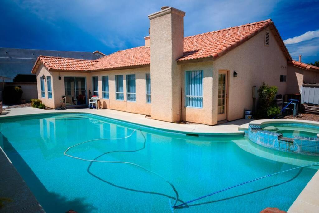 Luxury 1900 Sq Ft House Huge 46 Ft Pool & Hot Spa Las Vegas Buitenkant foto